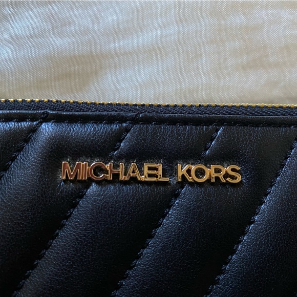 Michael Kors Wristlet - Picture 3 of 6
